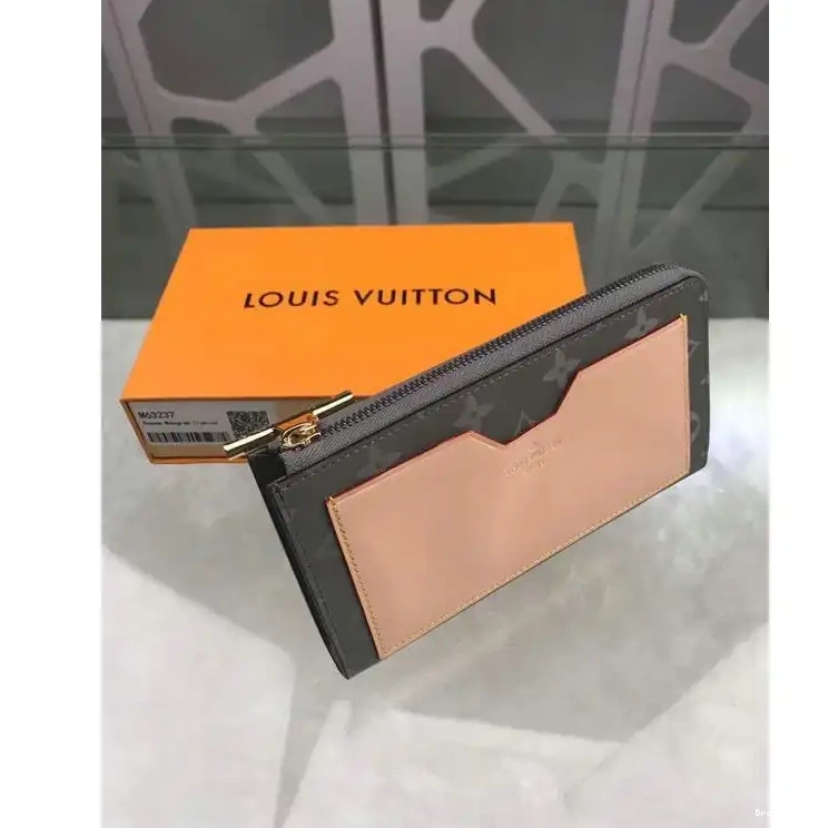 Brother Sam 19T1L0596 LV Bags 0512